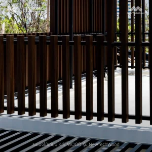งานติดตั้ง ระแนงไม้เทียม K.S. WOOD เคลือบผิวพิเศษ NewTechWood เป็นรั้วกั้น